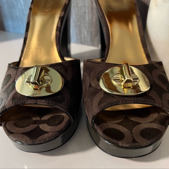 COACH | Judith Platform Heels - Picture 2 of 5